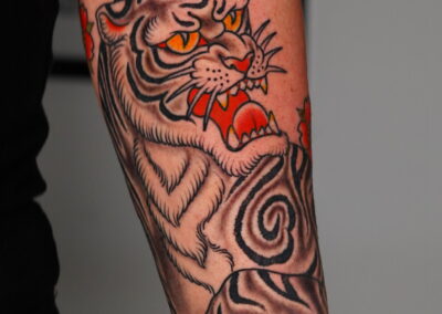 Japanese traditional open mouth white tiger tattoo